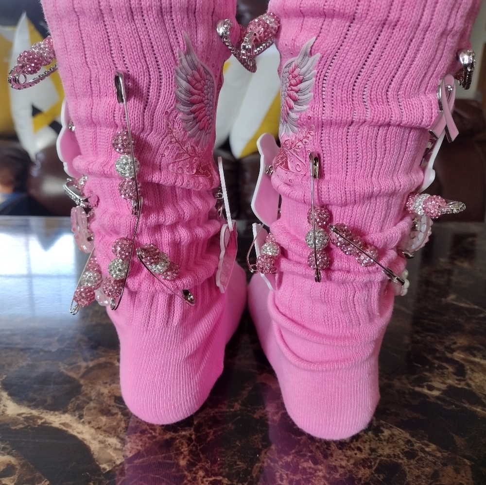 Junk Socks - Picture 3 of 3